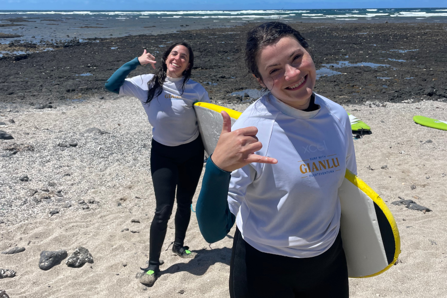 surf with gianlu private and group surf lesson in fuerteventura