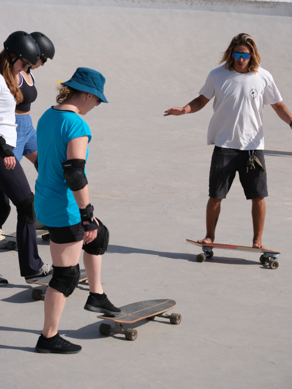 surf with gianlu extra service fuerteventura surf skate lesson