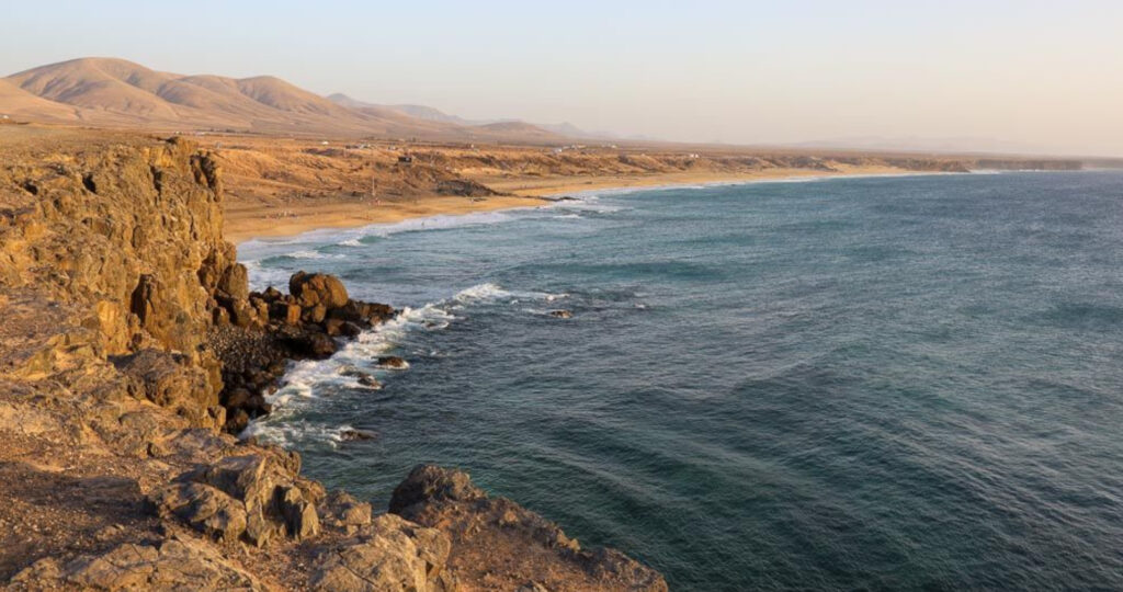 surf-with-gianlu-private-and-group-surf-lesson-fuerteventura-6